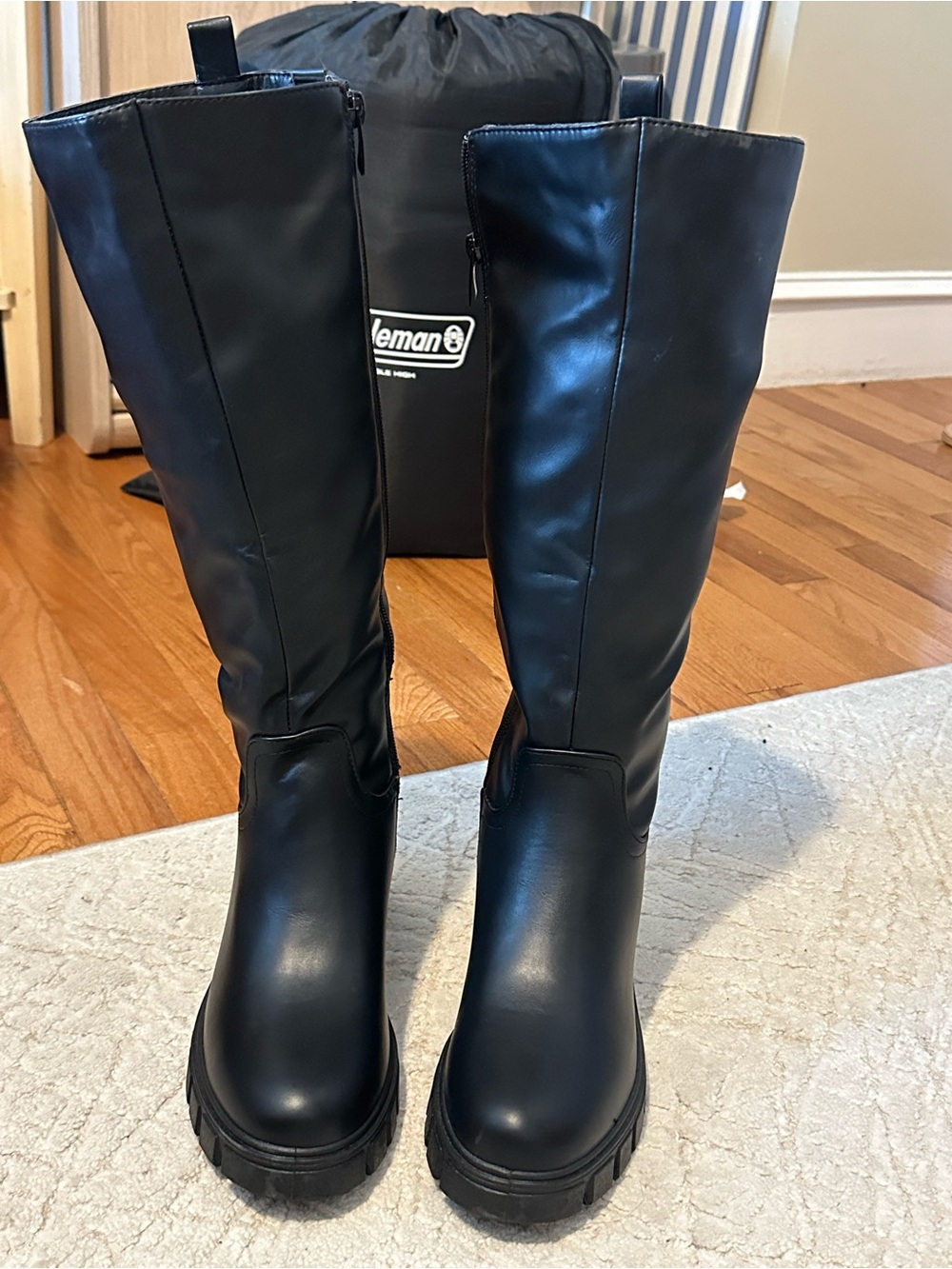 Charlotte Russe knee-high Side Zip Leather Boots Size 7